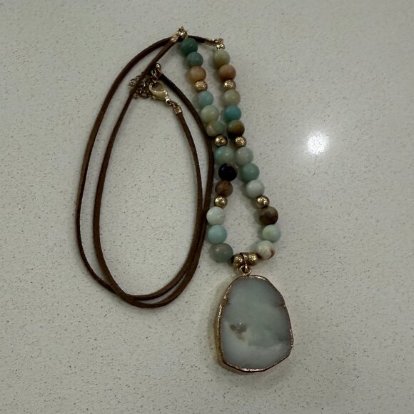 Artisan Agate Slice Pendant Mixed Material Necklace - Picture 3 of 11